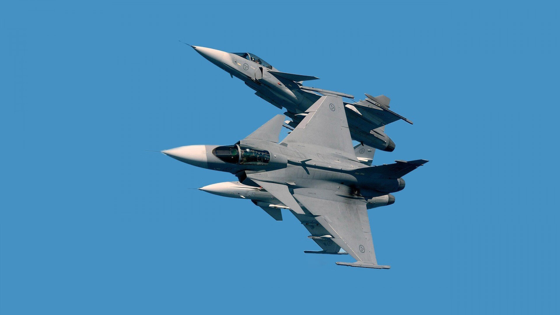 山东泰山与对手激烈对抗,山东泰山对青岛比赛录像