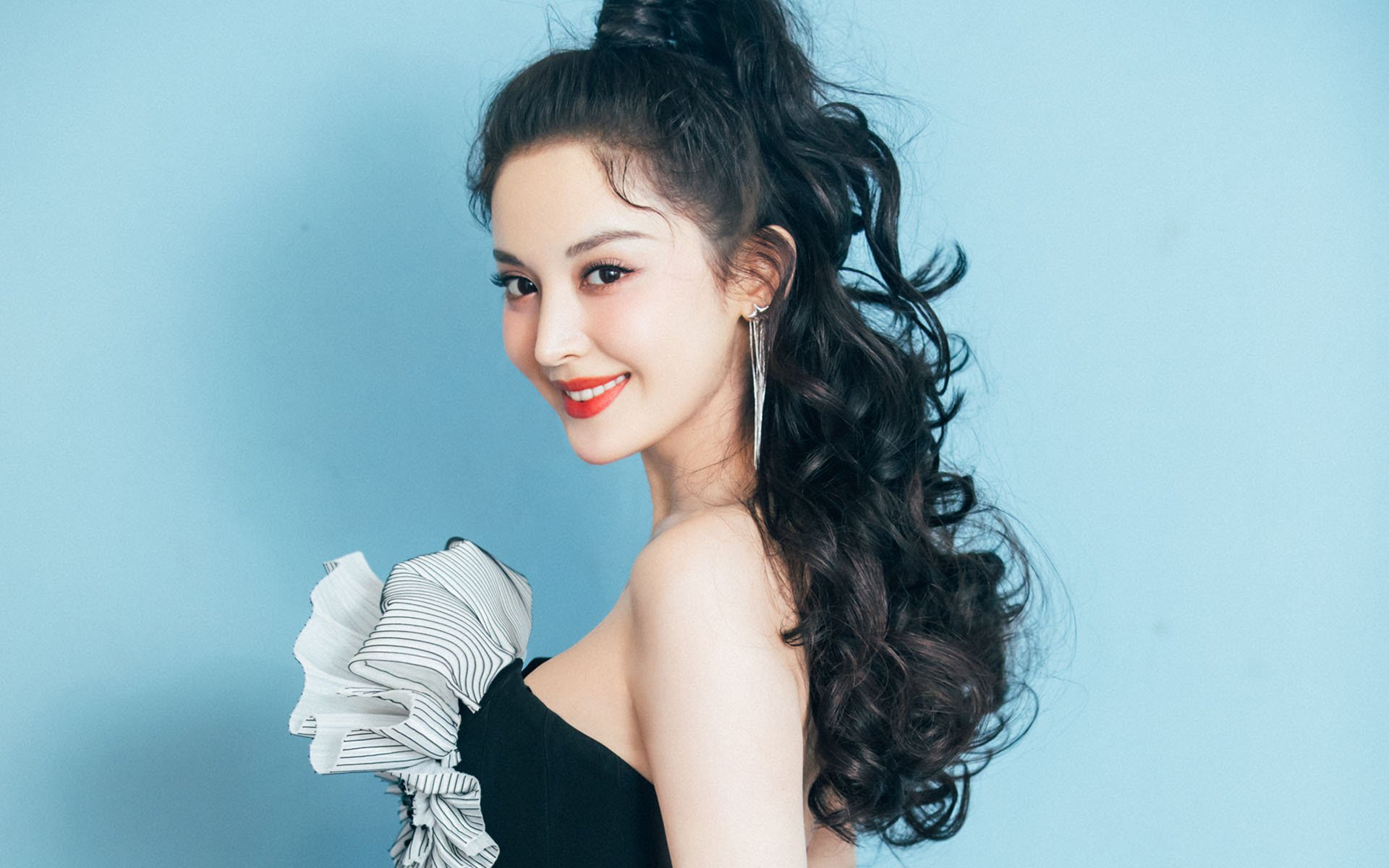 摩纳哥客场大败马德里竞技,无缘欧冠八强,摩纳哥对马赛比分预测