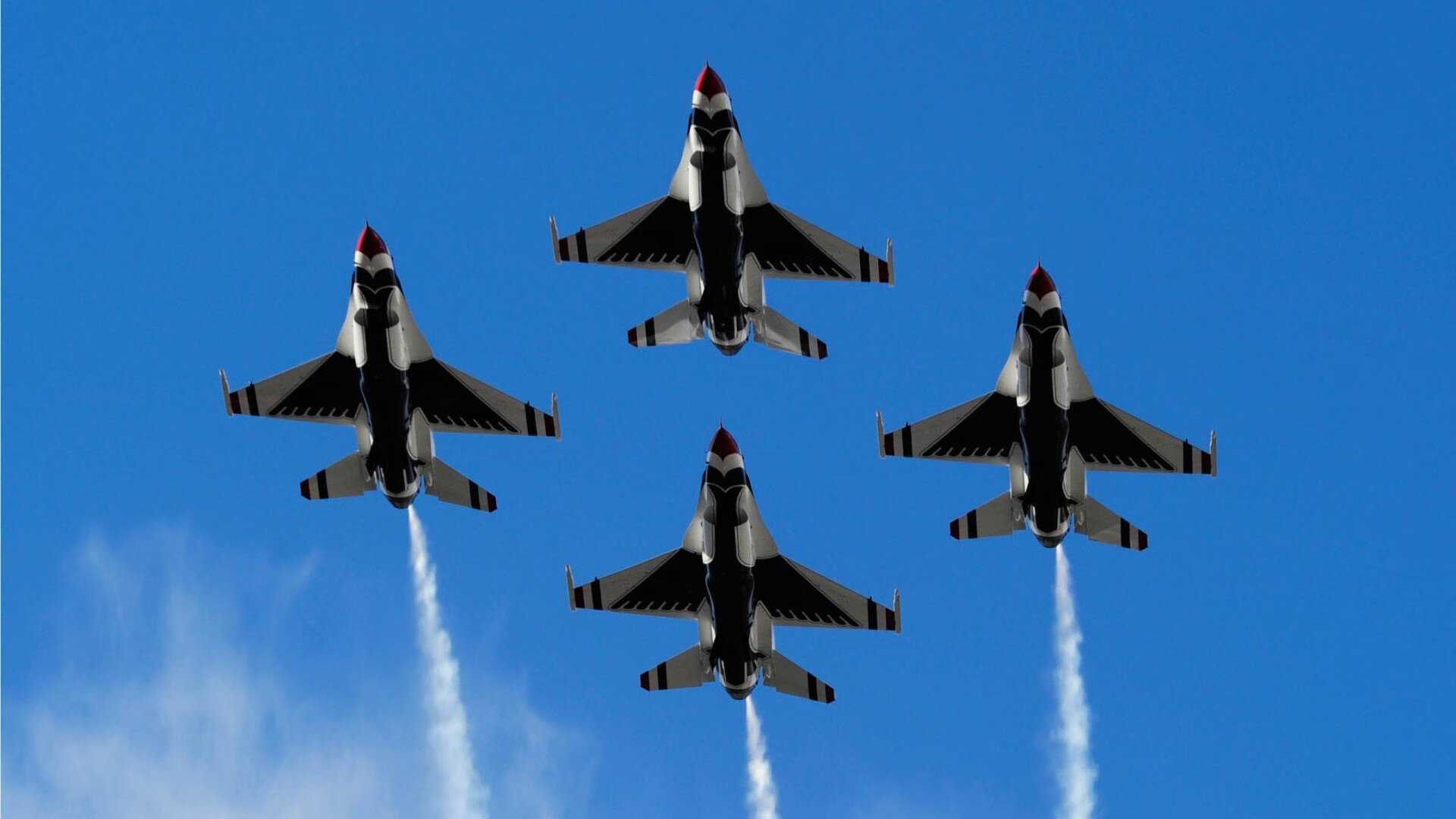 全国青少年趣味障碍跑激发户外运动热情,户外游戏障碍跑