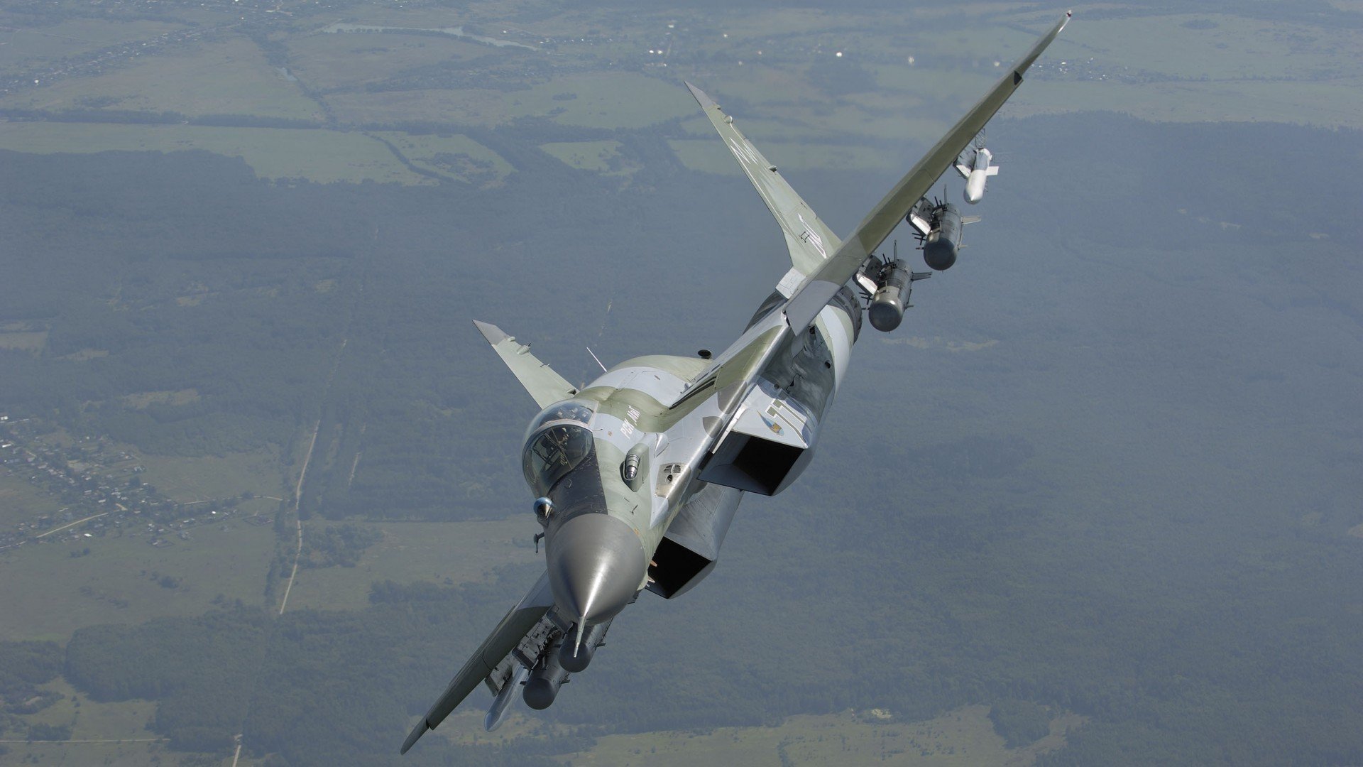 九游电脑版-亚冠联赛中国女足战胜 球迷为姑娘们喝彩，中国女足亚洲杯战绩