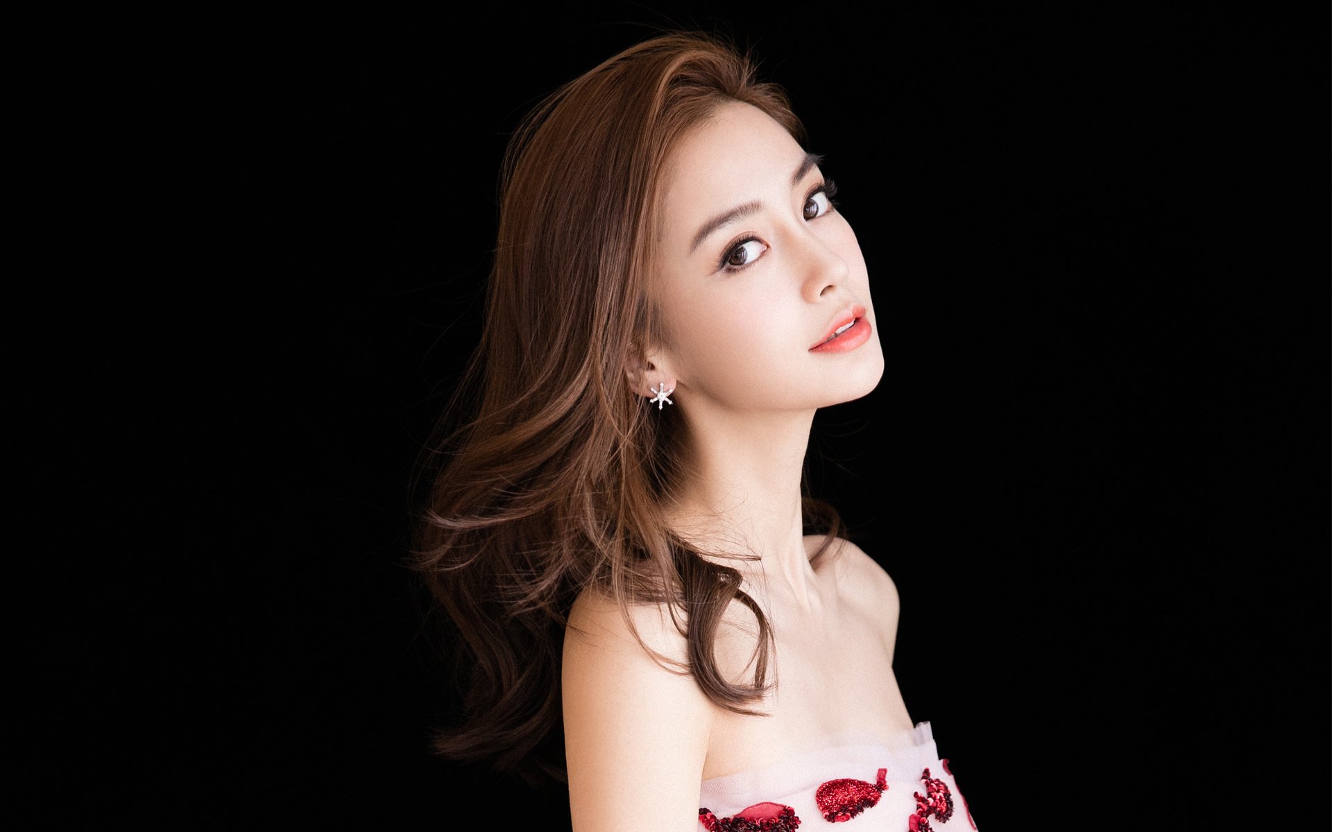 中国篮球题材纪录片获得国际奖项讲述球员成长奋斗经历,篮球人物纪录片全部